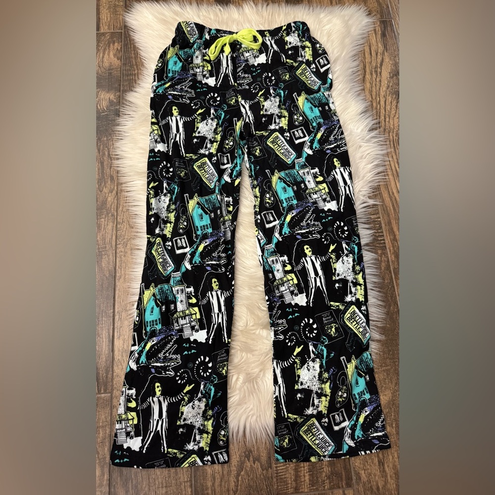 Hot Topic X Beetlejuice‎ Poster Collage Pajama Pants Size Small Spooky Movie